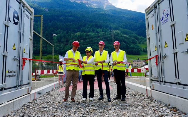 Repower weiht ihren Batteriespeicher "Multiflex" ein