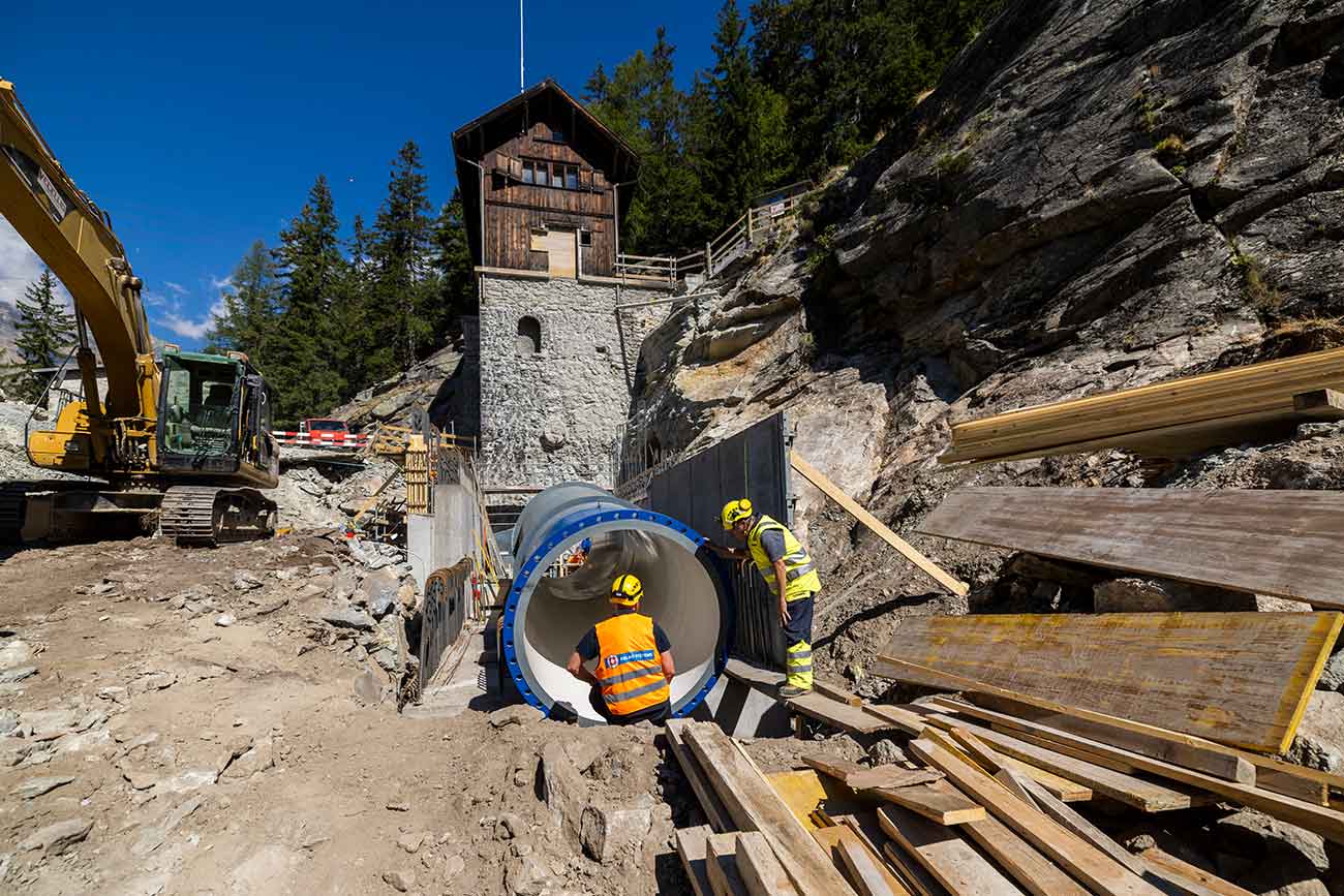 Bauarbeiten an der Gesamterneuerung des Kraftwerks Robbia