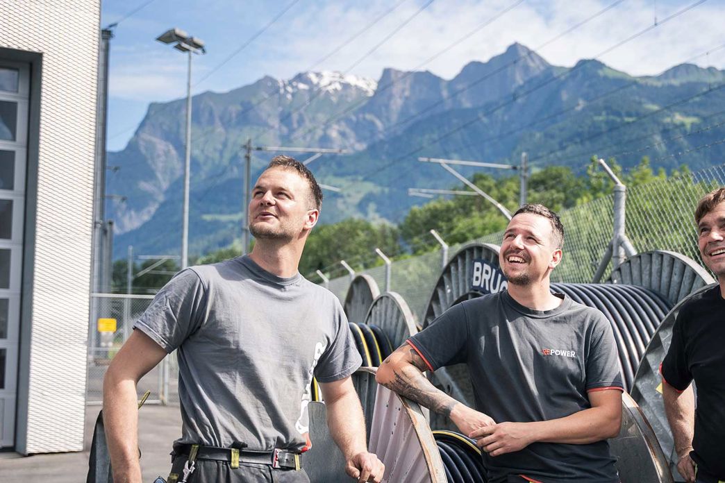 Mitarbeitende leben den Teamgedanken