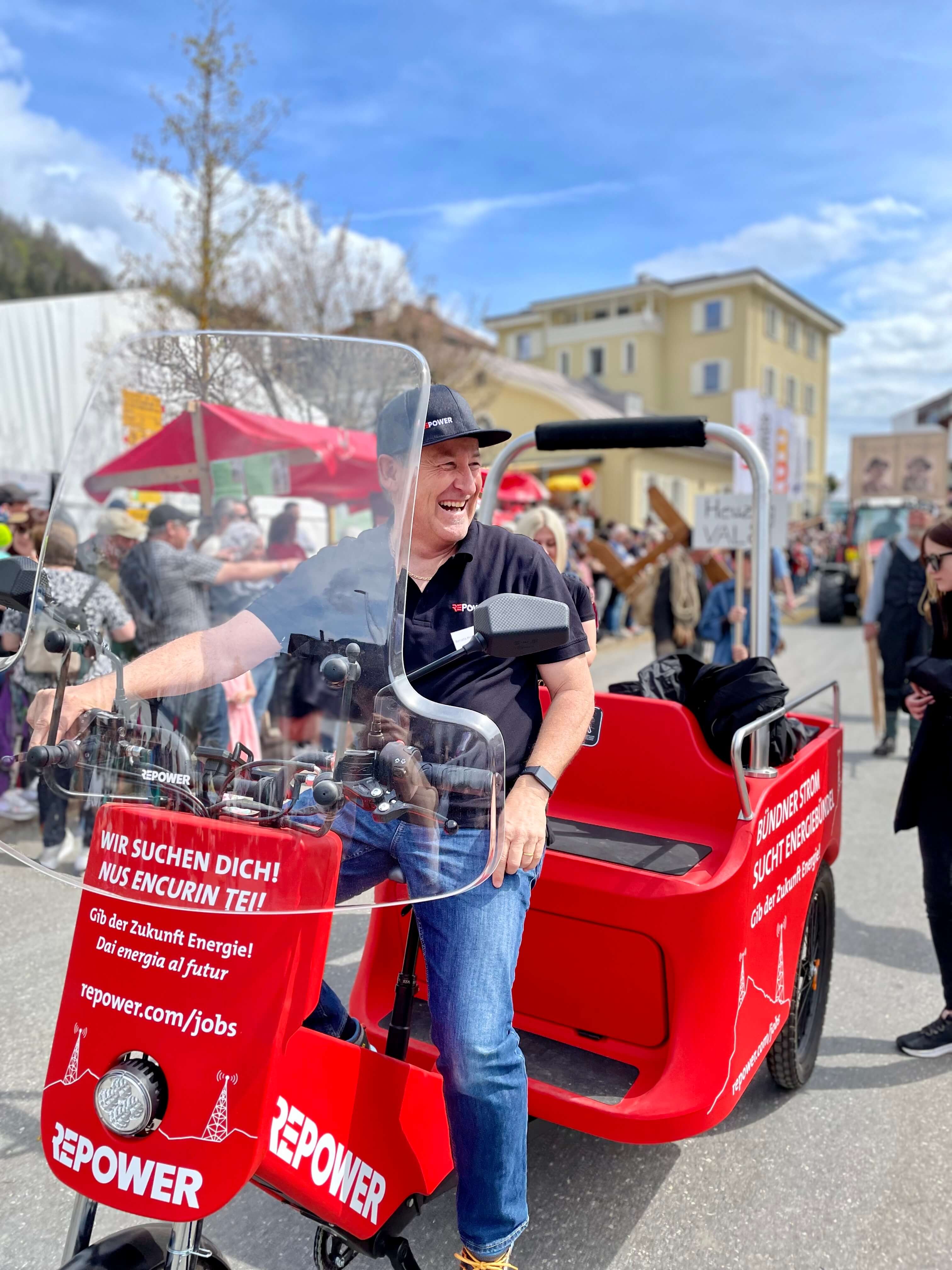 Repower-Mitarbeiter an der Agrischa in Ilanz